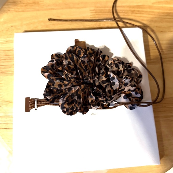 Zara brown double flower leopard print necklace NWT - Picture 3 of 5